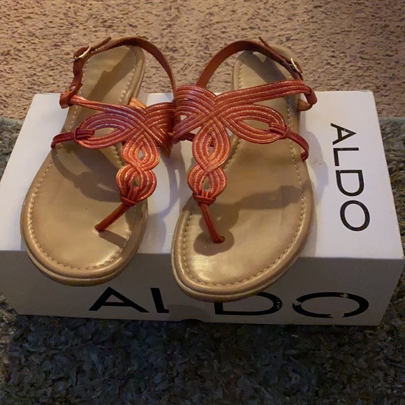 Aldo Flat Sandals - Picture 1 of 4